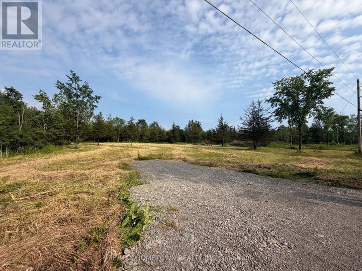 Property Photo:  610 Lake Street  ON K0E 1G0 