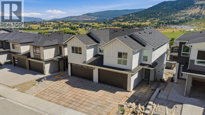 Property Photo: 377 Arrowleaf Rise BC V1B 0B5