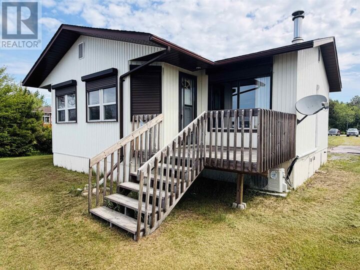 Property Photo: 224 Lakeshore Dr ON P0T 1T0