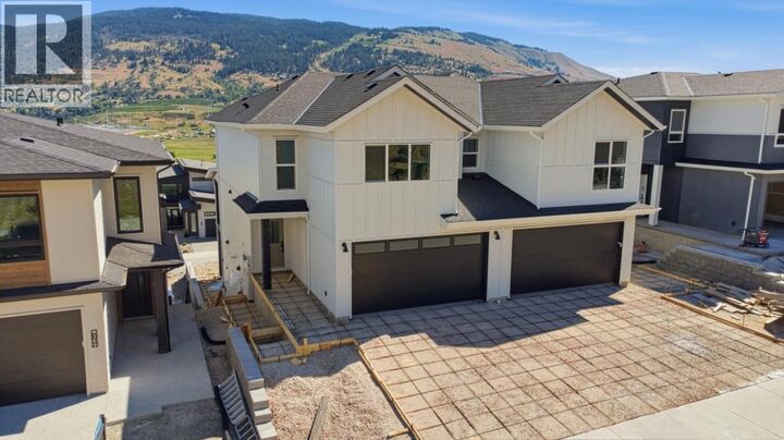 Property Photo: 373 Arrowleaf Rise BC V1B 0B5