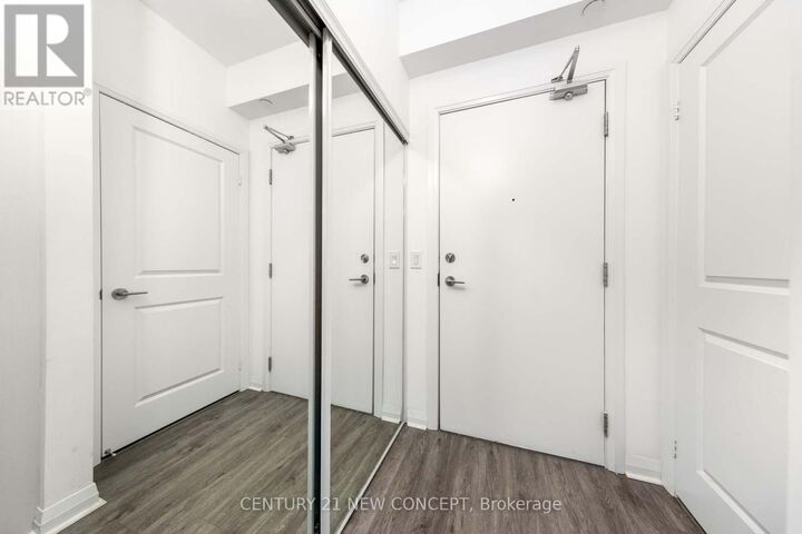 Property Photo: 55 Oneida Crescent 409 ON L4B 0E8
