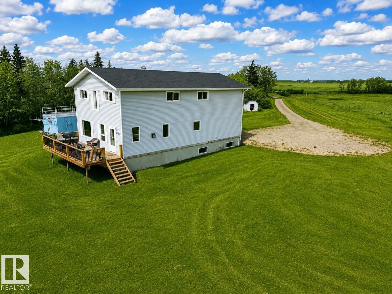 Property Photo: 20203 Township Road 460 AB T4V 5E7