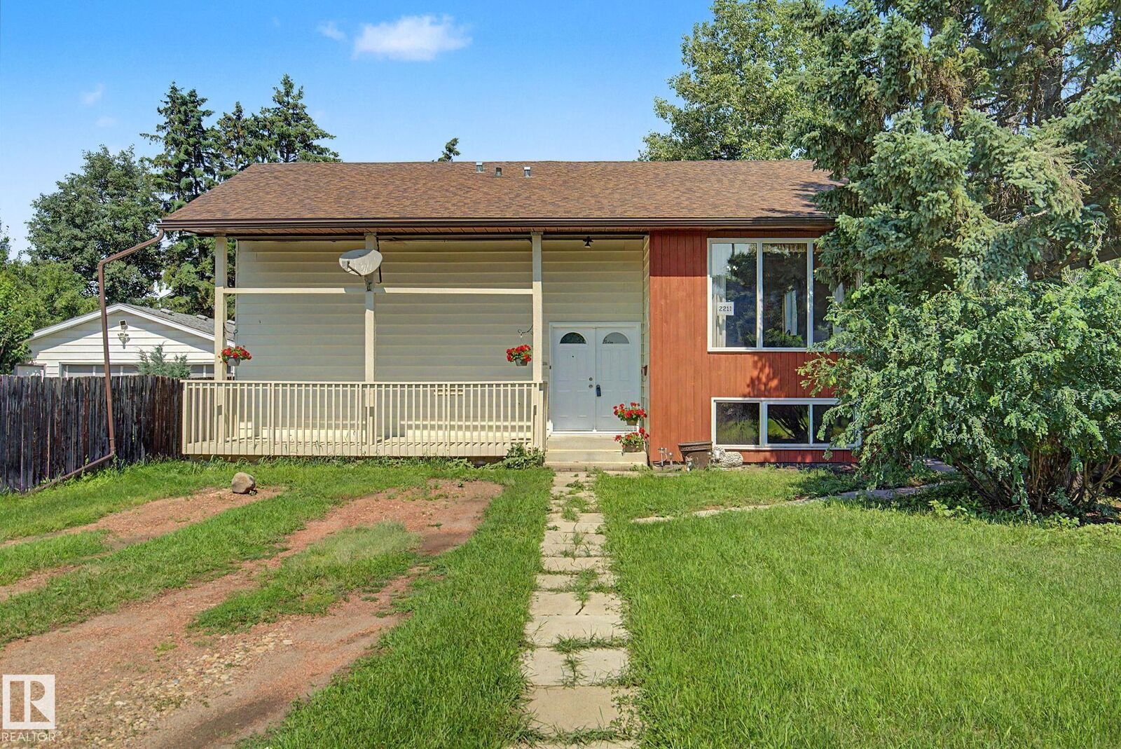 Property Photo: 2211 Millbourne Road NW AB T6K 0Y3