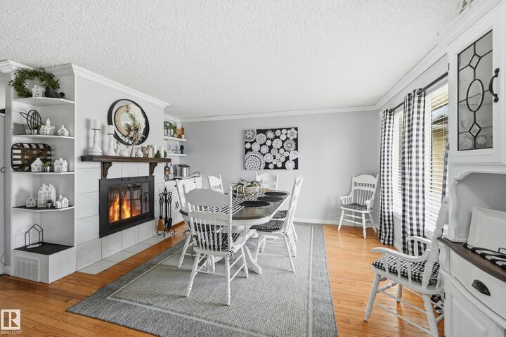 Photo de la propriété:  3332 138 Avenue NW  AB T5Y 1M4 