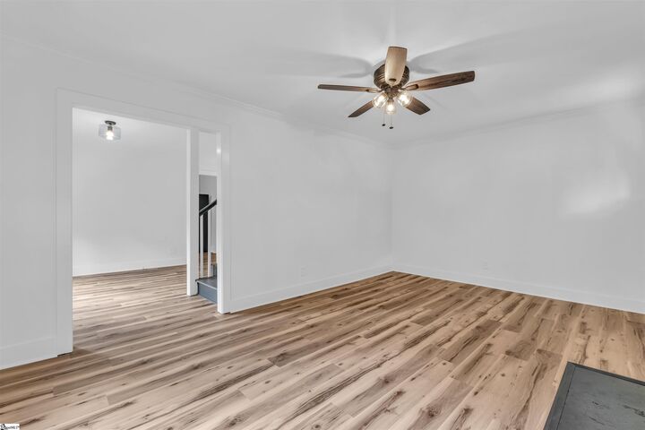 Property Photo: 126 E Wilburn Avenue SC 29611