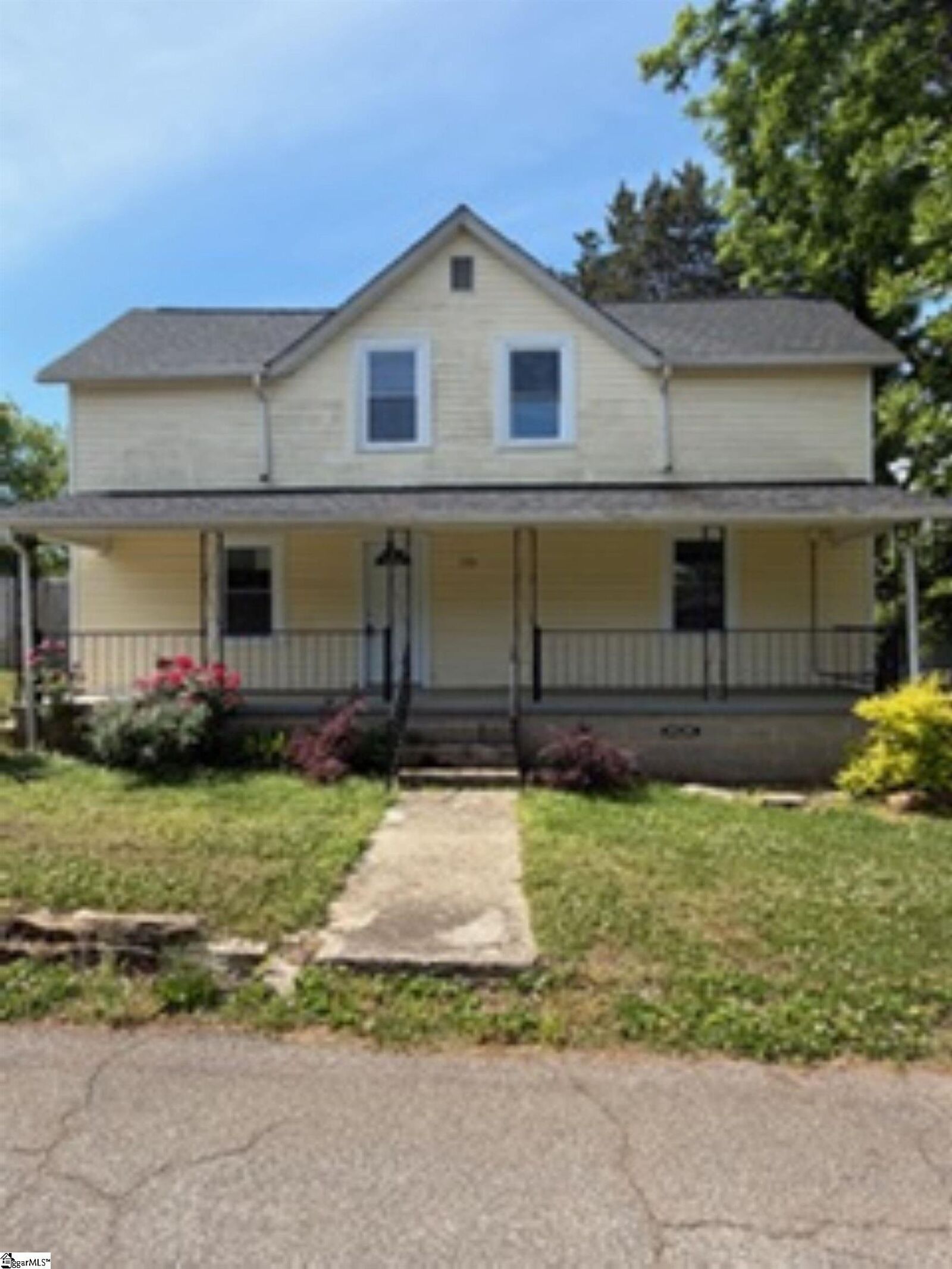 Property Photo:  220 Jackson Street  SC 29346 
