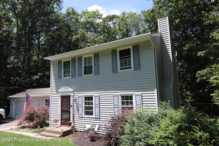 Property Photo:  19 Lee Lane  PA 18657 