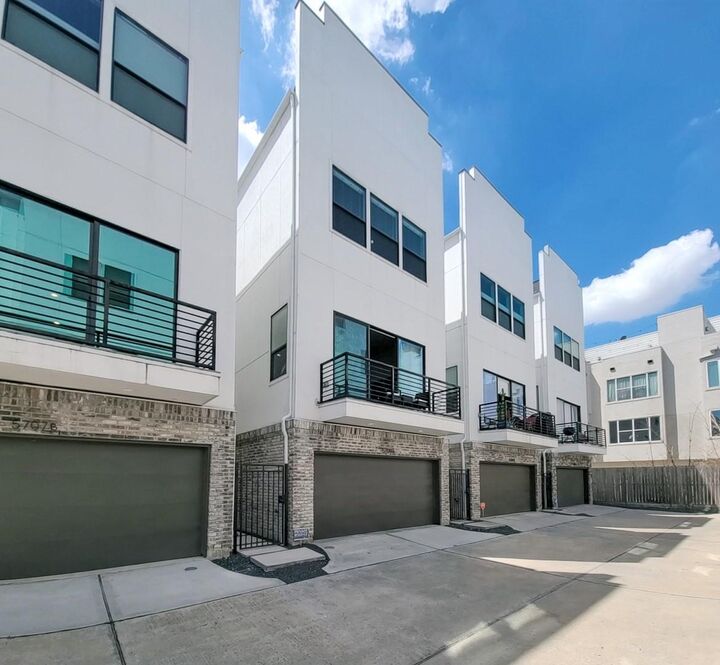 Property Photo:  5709 Larkin Street A  TX 77007 