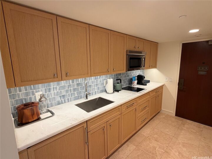 Property Photo: 223 Saratoga Road 2310 HI 96815