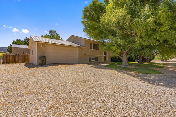 Property Photo:  3900 N Quarterhorse Dr  UT 84721 