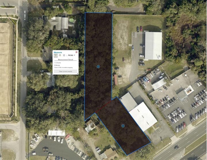 Property Photo: 1602 E Main Street FL 34748