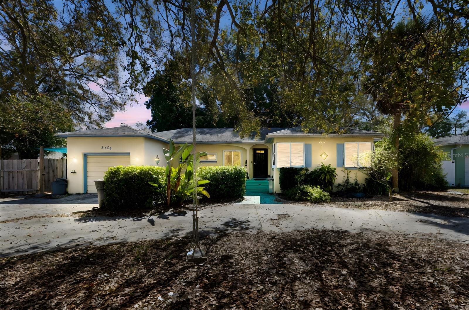 Property Photo:  2120 Coronada Way S  FL 33712 