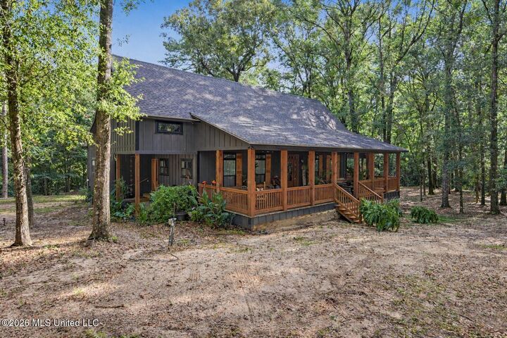 Property Photo:  445 Live Oak Drive  MS 39452 