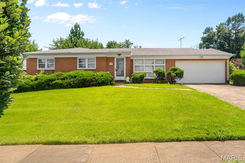 Property Photo:  7958 Glenside Place  MO 63130 