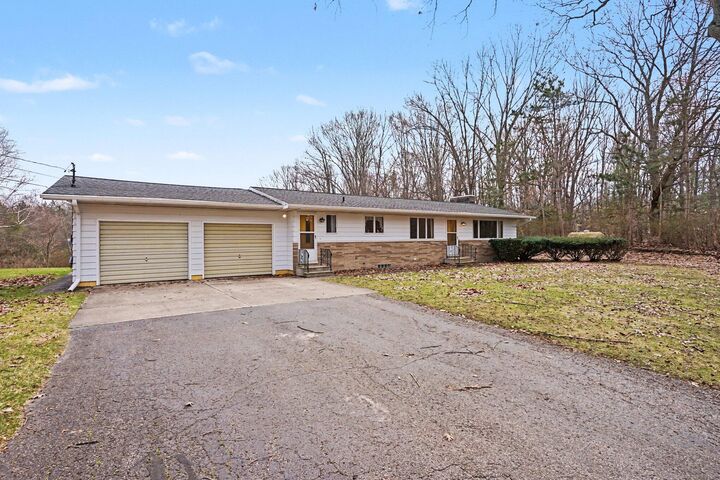 Property Photo: 11550 144th Avenue MI 49460