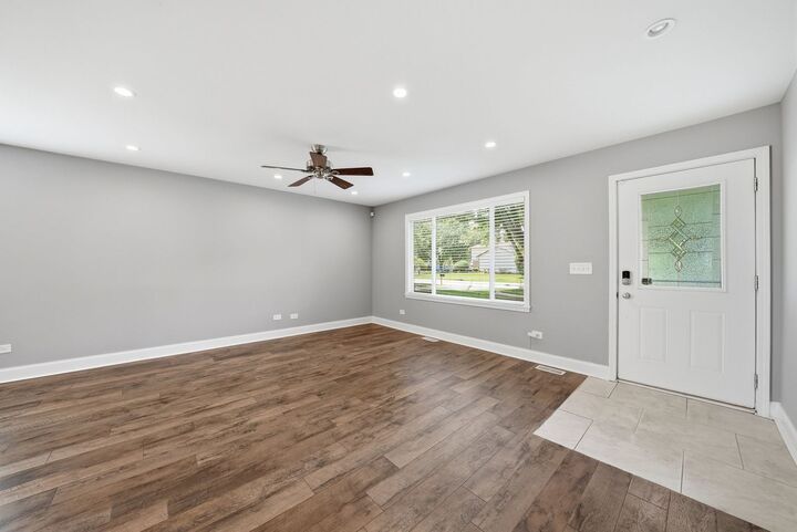 Property Photo:  416 Ingleside Drive  IL 60490 