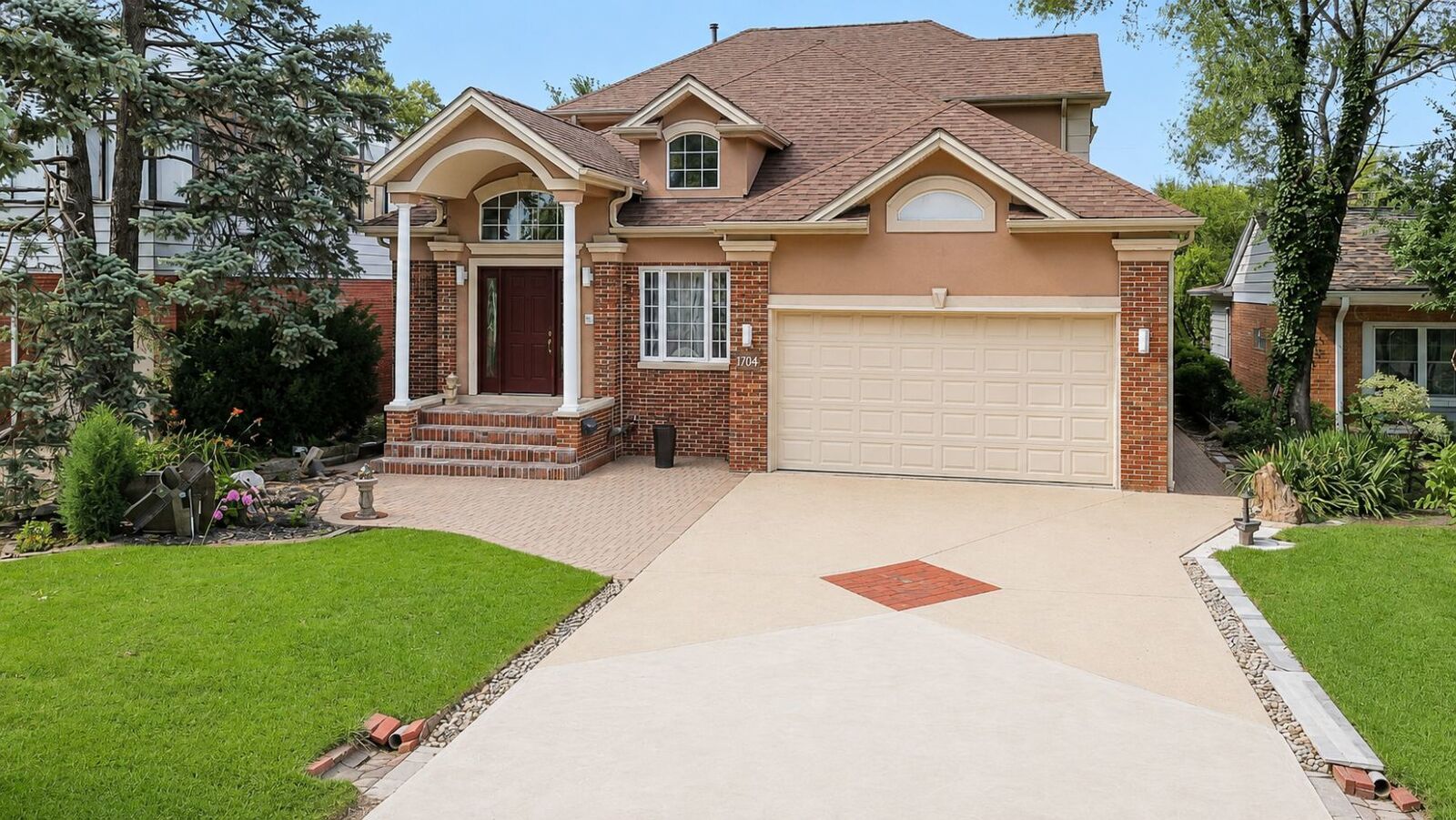 Property Photo:  1704 Marguerite Street  IL 60068 