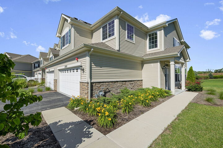 Property Photo:  2001 Stuttle Road  IL 60510 