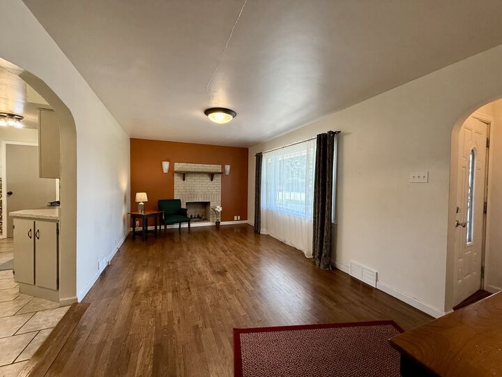 Property Photo:  101 S Fairview Place  IL 61727 