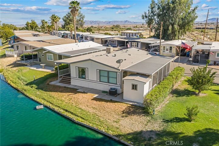 Property Photo:  586 Channel Way  CA 92636 