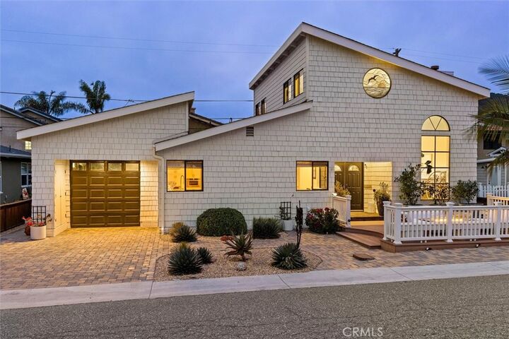 Property Photo:  250 Castaic Avenue  CA 93449 