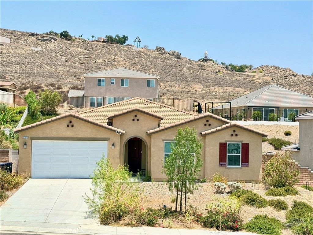 Property Photo:  7410 Wagon Trail  CA 92507 