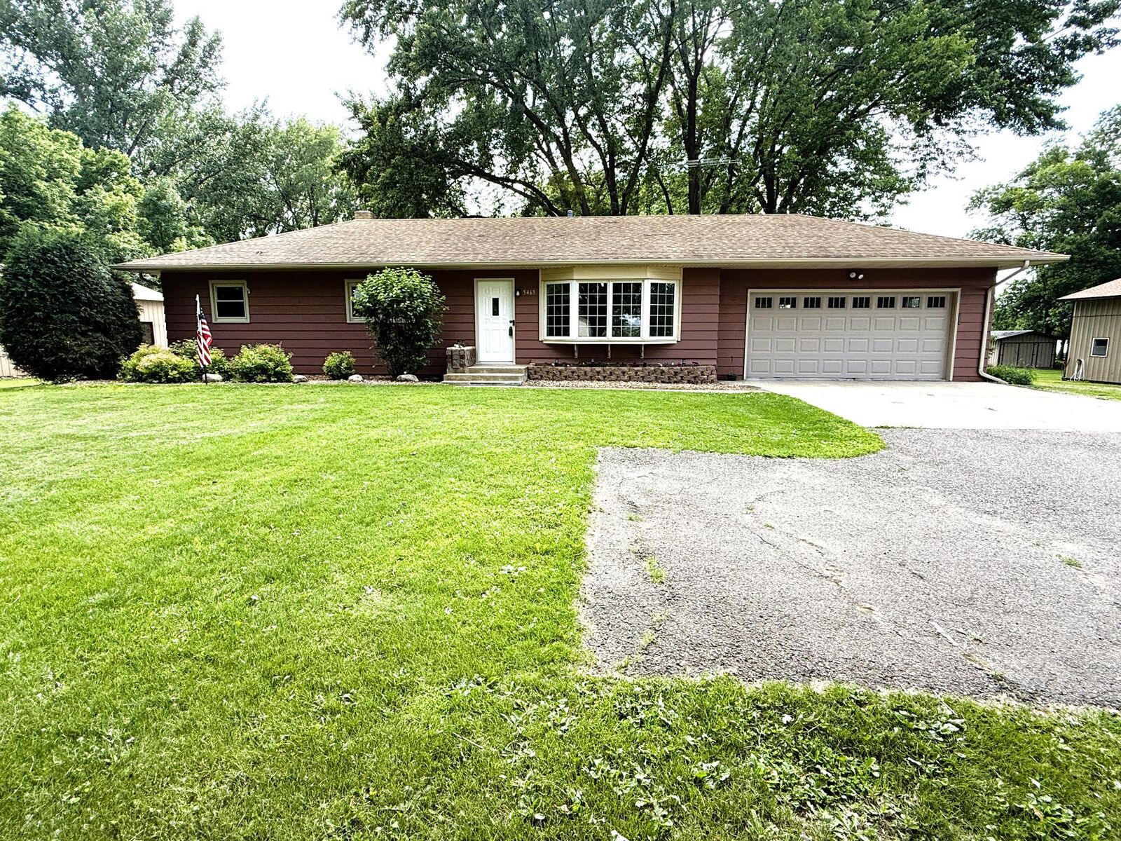 Property Photo: 5465 County Road 8 SW MN 55390