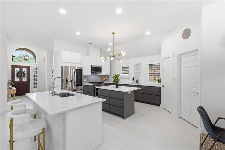 Property Photo: 2420 Bent Horn Court TX 75025