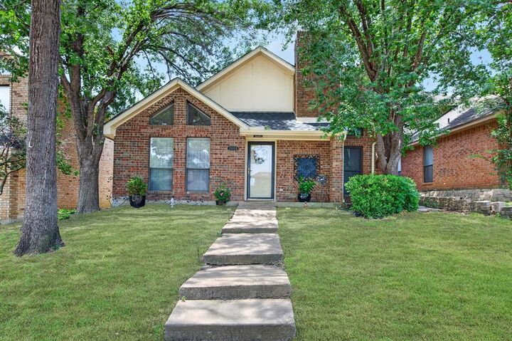 Property Photo: 1444 Homestead Lane TX 75007
