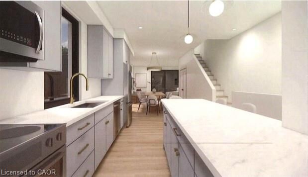 Property Photo:  114 Madison Avenue S 10  ON N2G 3M6 