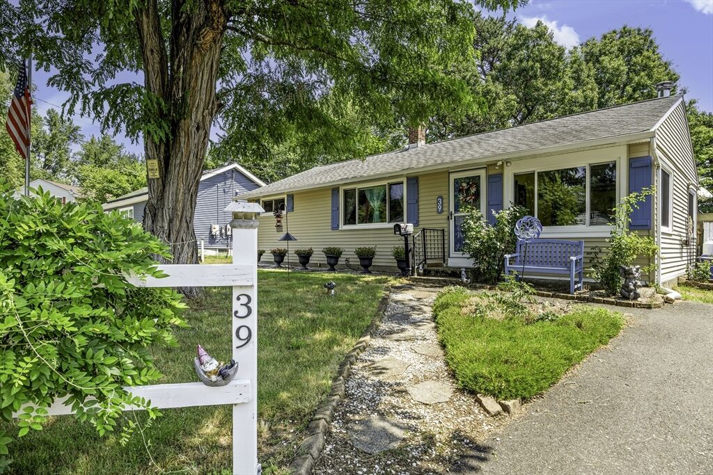Property Photo: 39 Wakefield St MA 01151