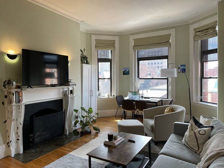 Property Photo:  271 Dartmouth 5H  MA 02116 