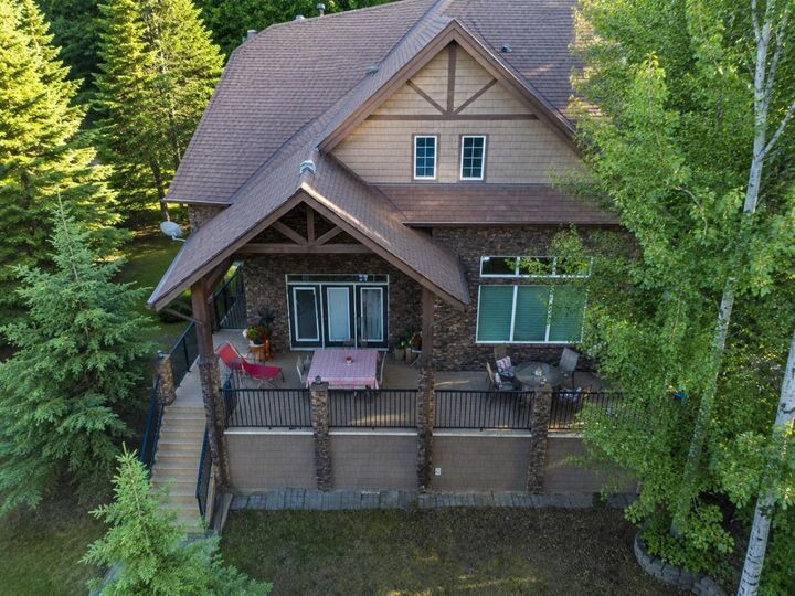 Property Photo: 210 6 Avenue AB T0J 1C0