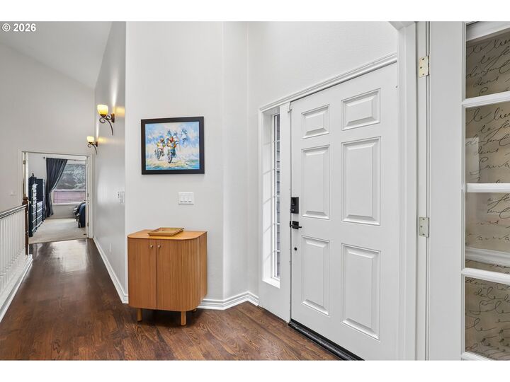 Property Photo:  