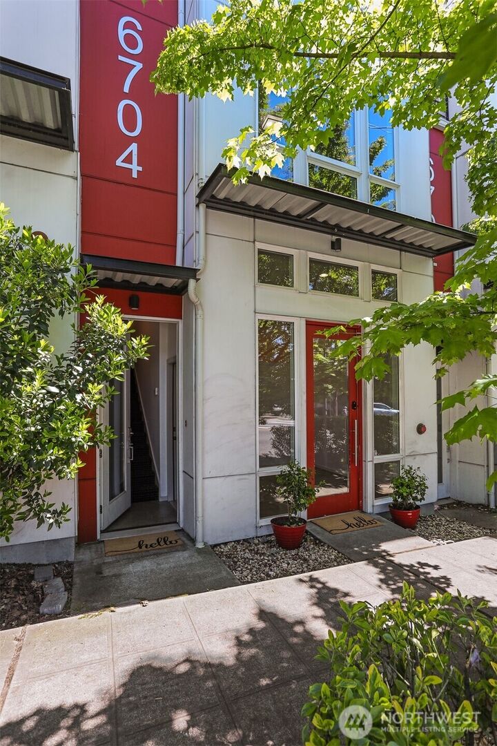 Property Photo: 6704 15th Avenue NW WA 98117