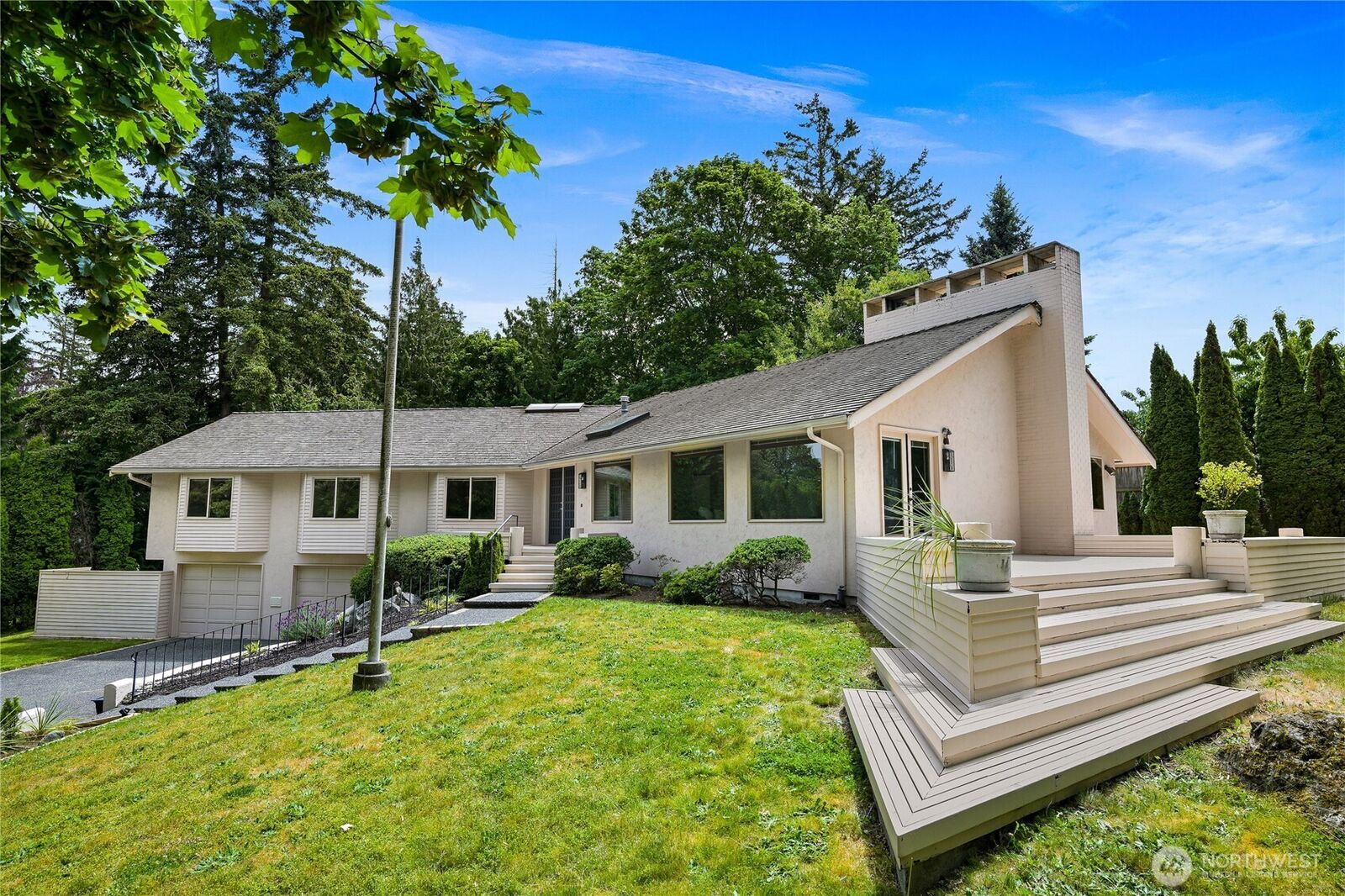 Property Photo: 208 Hawthorn Road WA 98225