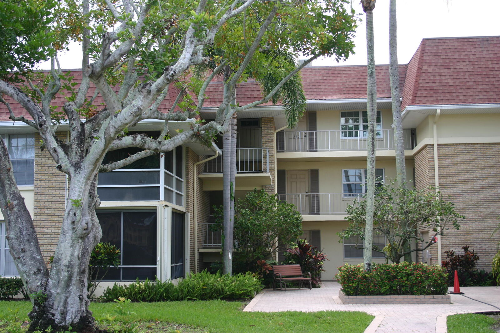 Property Photo:  5570 Tamberlane Circle 130  FL 33418 