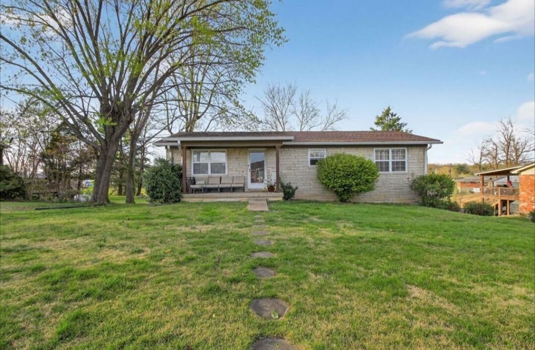 Property Photo:  331 Southwest Circle  KY 42164 