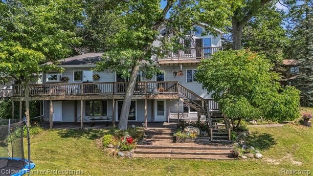 Property Photo:  1325 Elkhorn Lake Road  MI 48362 