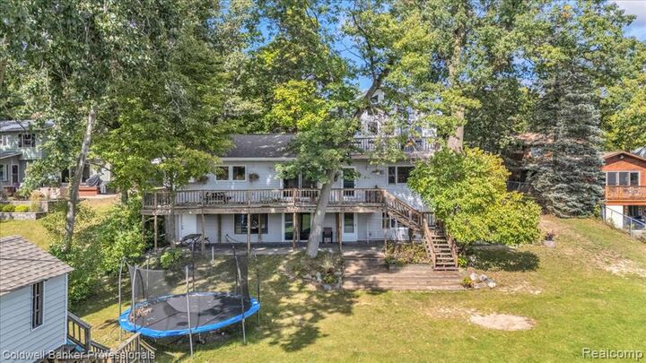 Property Photo:  1325 Elkhorn Lake Road  MI 48362 