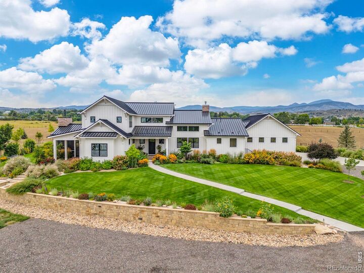 Property Photo:  5794 Jackdaw Drive  CO 80537 