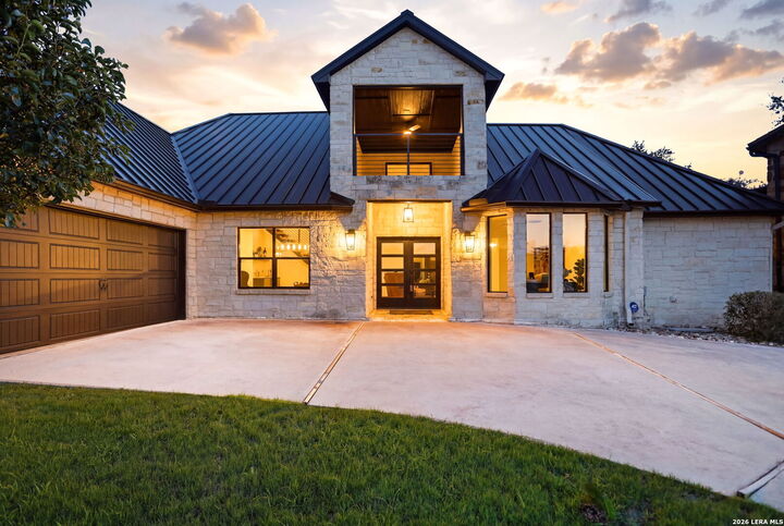 Property Photo:  302 Left Ln  TX 78657 