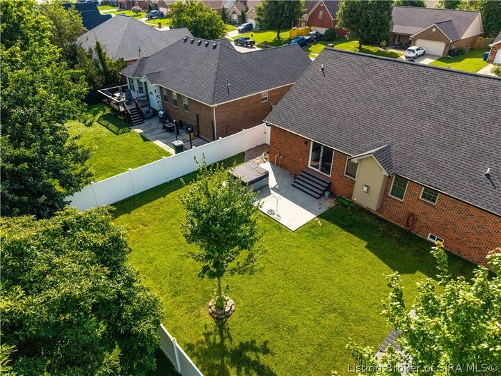 Property Photo:  4225 Limestone Trace  IN 47130 