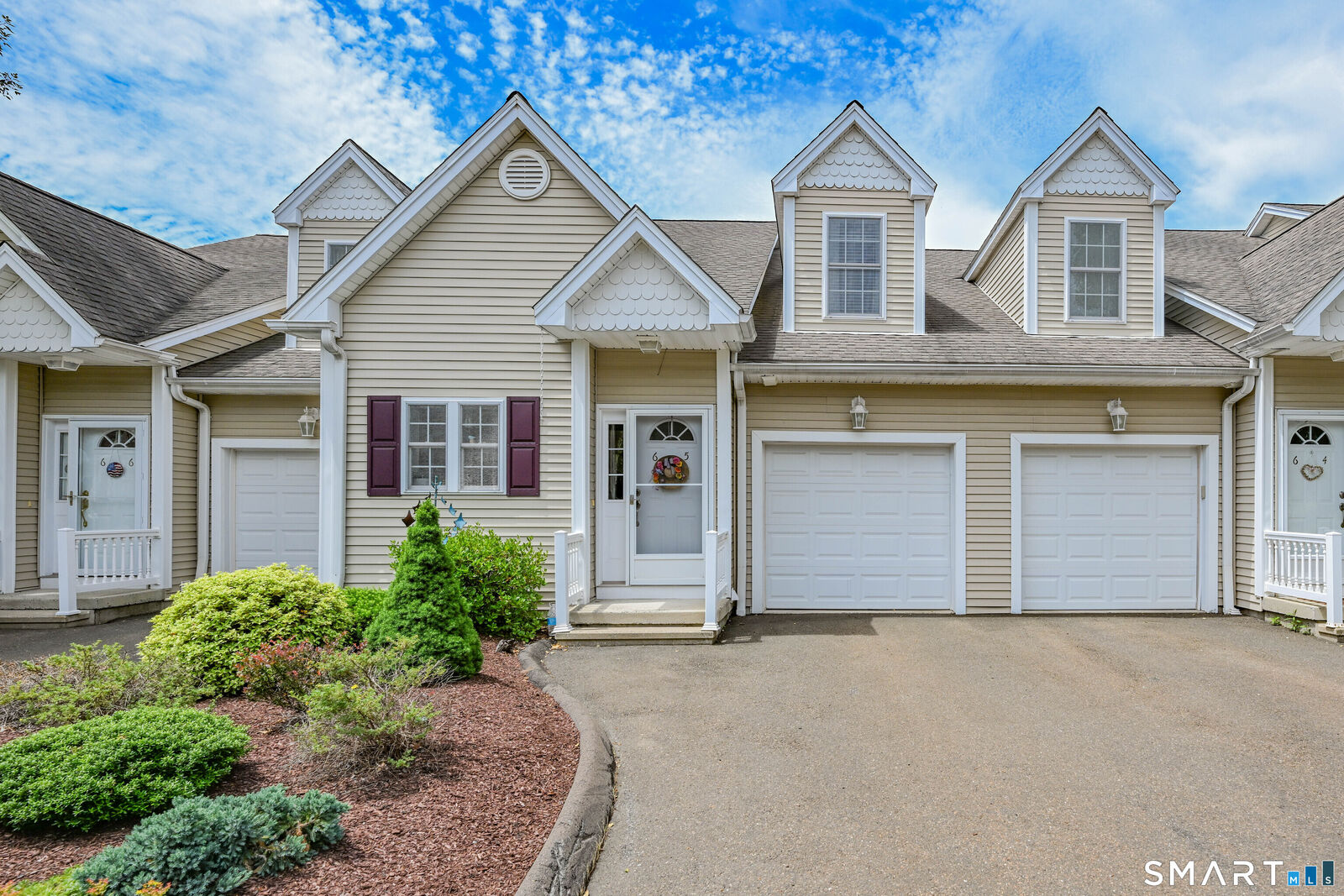 Property Photo:  511 Elm Street 6-5  CT 06473 