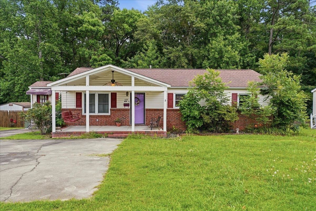 Property Photo:  420 Pineneedle Road  SC 29379 