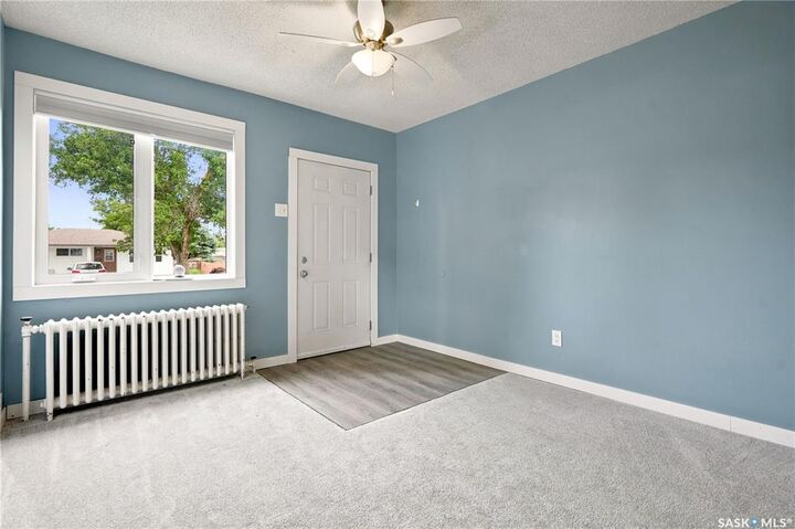 Property Photo:  269 Iroquois Street W  SK S6H 5A8 