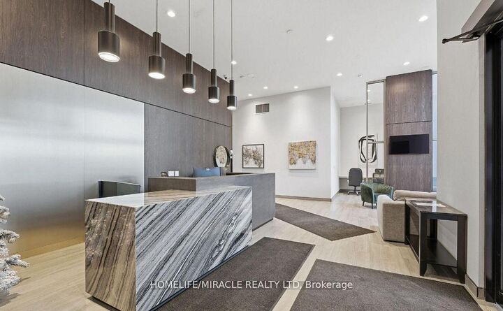 Property Photo:  8020 Derry Road 1609  ON L9T 9N7 