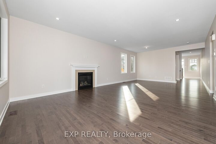 Property Photo:  611 Terrier Circle  ON K0A 2Z0 