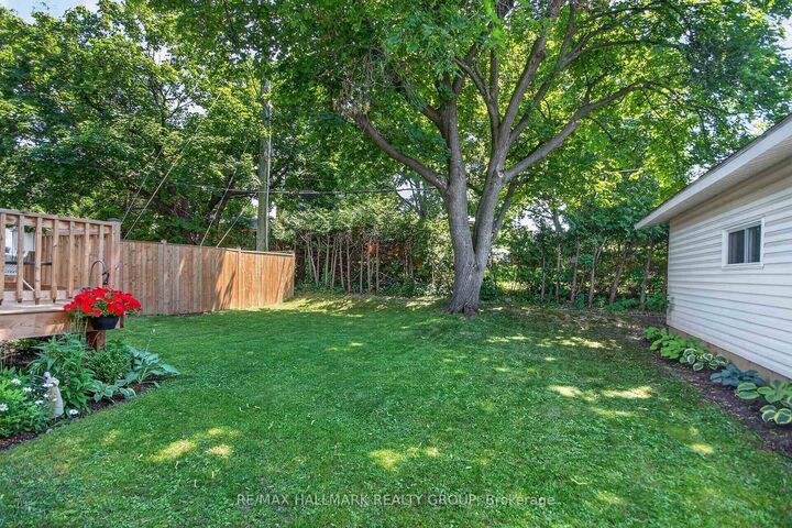 Property Photo:  2670 Iris Street  ON K2C 1E5 