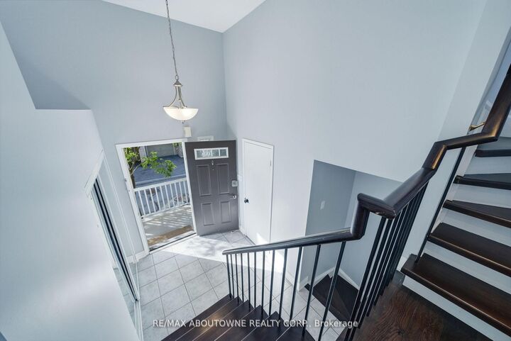 Property Photo:  7105 Branigan Gate 54  ON L5N 7S2 